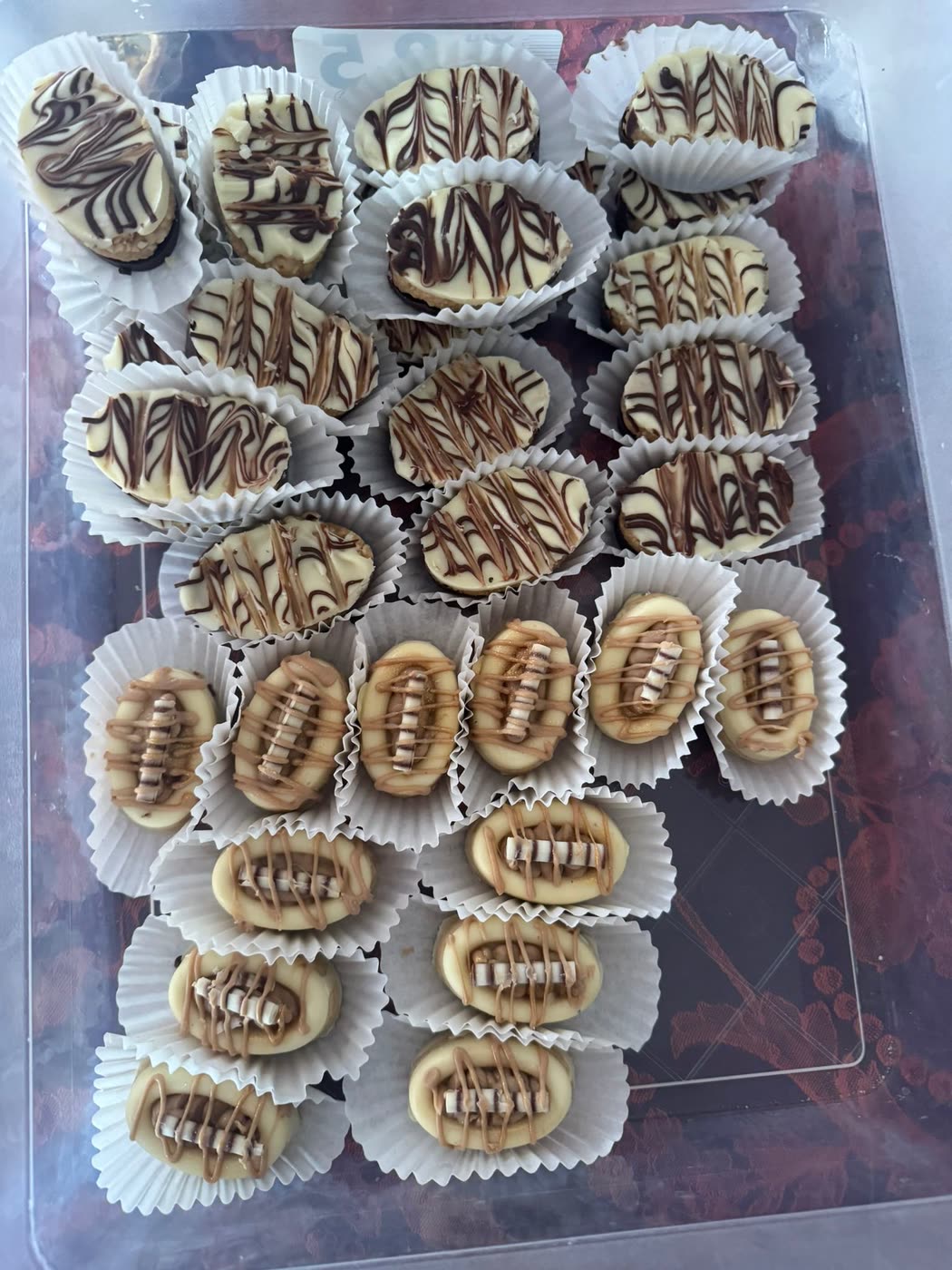 Pâtisseries maison préparées pour un événement de l'association