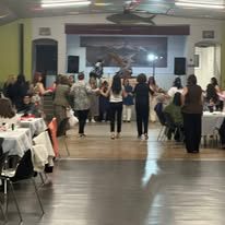 Soirée 100% Femmes Une soirée pensée pour et par les femmes, dans une ambiance chaleureuse et conviviale. Au programme : repas confectionné avec soin par nos bénévoles, suivi d'une soirée dansante.